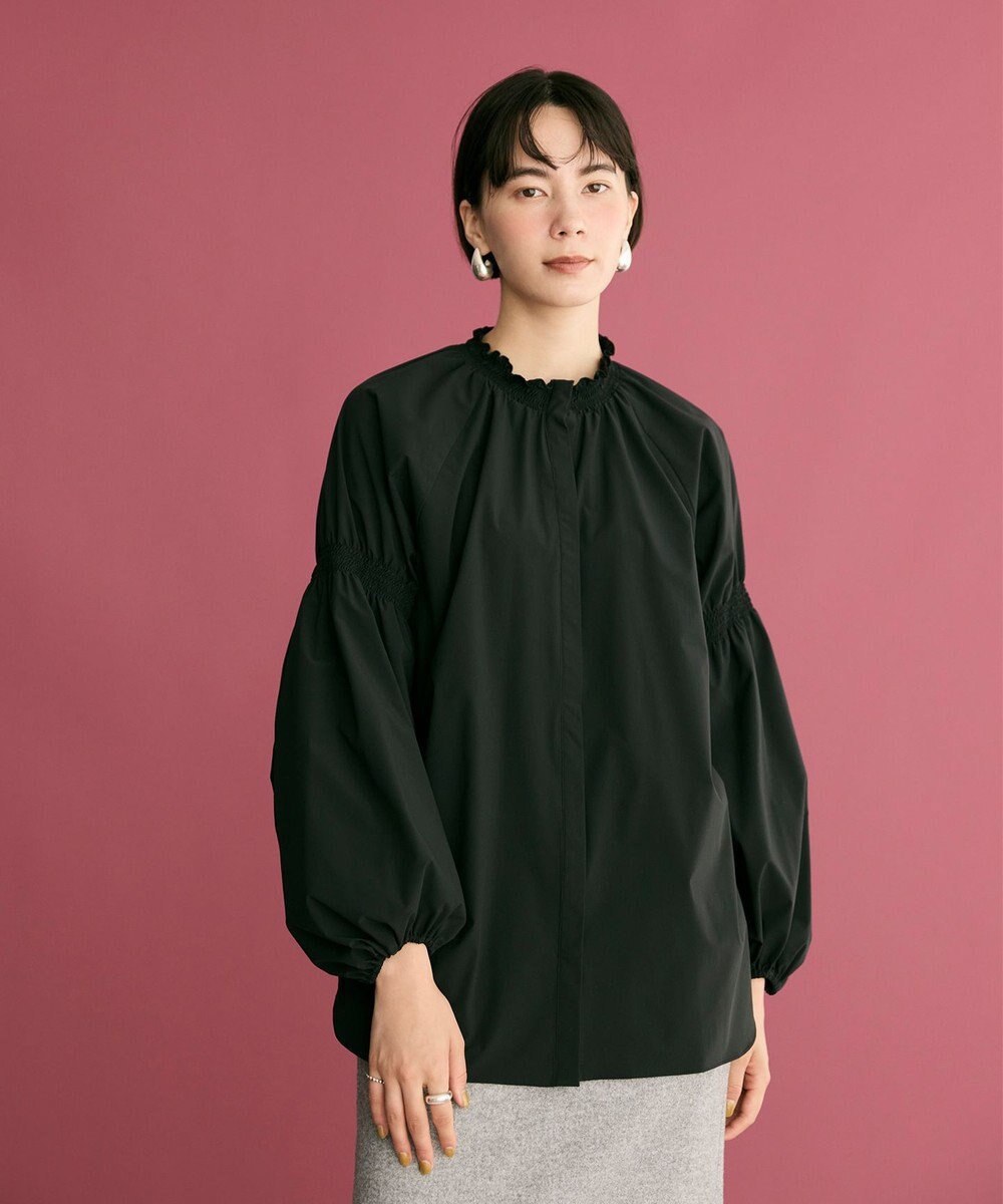 #Newans 【洗濯機可／撥水】シャーリングネック ボリュームスリーブシャツ 