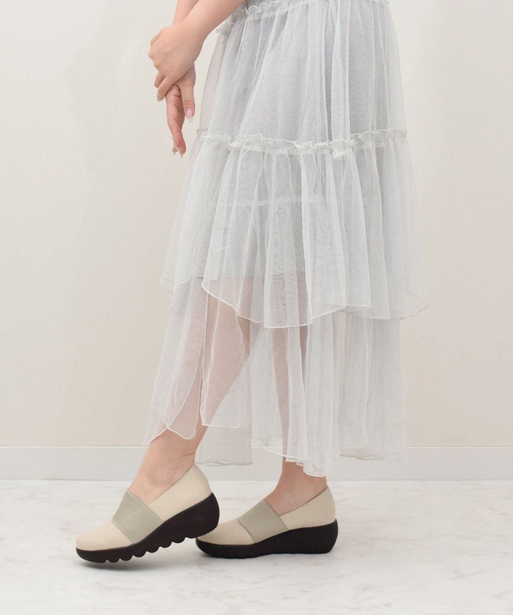 Bridget Birkin 【Bridget Birkin】甲ゴムヒールアップレインパンプス 