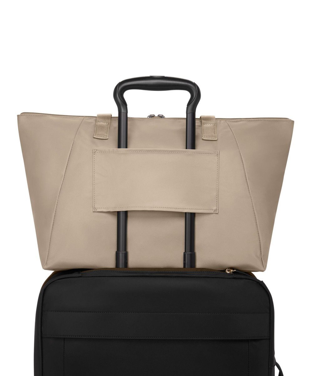 TUMI VOYAGEUR ジャスト・イン・ケース・ミディアム・トート 