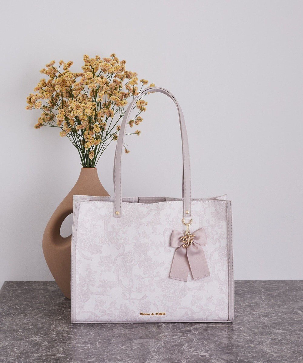 Maison de FLEUR フラワーガーデンプリントスクエアトート 