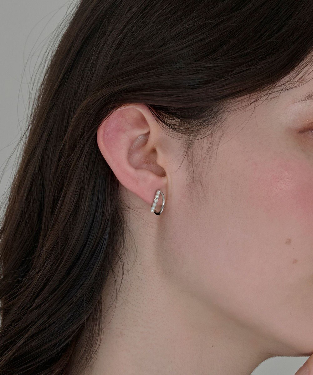 Phoebe 〈痛くないシリーズ/アレルギー対応〉プチパールダブルフープライトフィットイヤリング　シルバー 