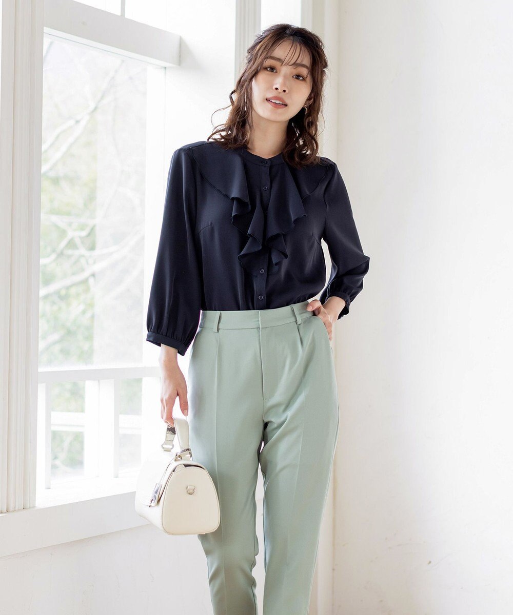 Tiaclasse 【洗える】美脚効果の高いスリットテーパードパンツ 