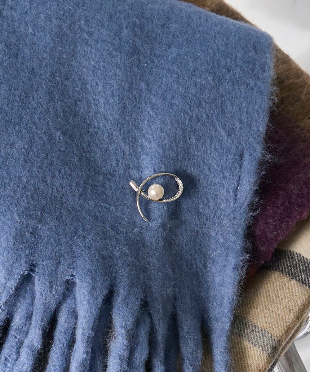 Phoebe クロスカーブパールビジューブローチ　シルバー 