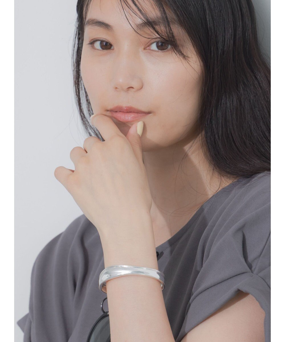 Te chichi ニュアンスメタルバングル《2026 SUMMER LOOK item》 