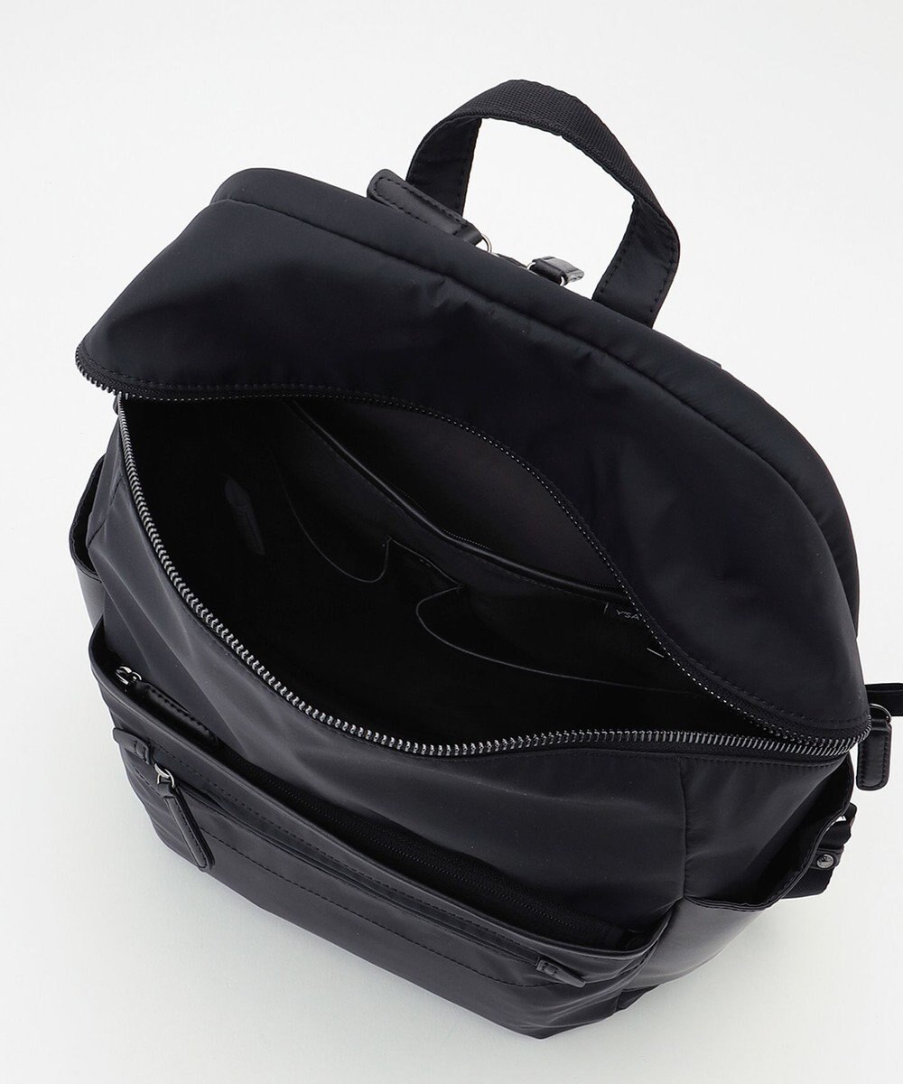 Y'SACCS 【ナイロンタフタ×リサイクルレザー】デイリーリュック 