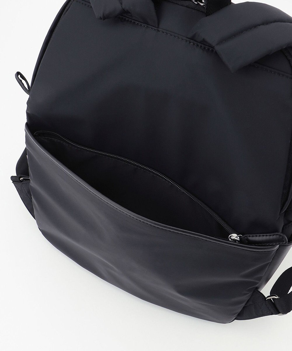 Y'SACCS 【ナイロンタフタ×リサイクルレザー】デイリーリュック 