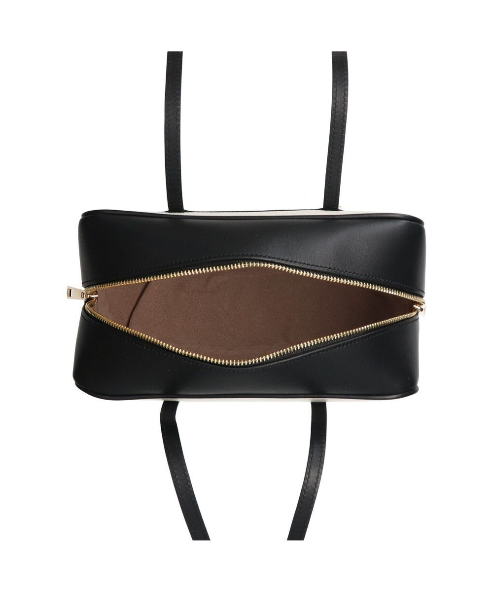 INTER-CHAUSSURES 【Christian Villa】レザーミディアムショルダーバッグ 