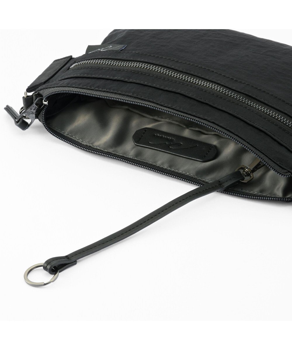 ACE BAGS & LUGGAGE W&.Day/Night キルッコ フラットショルダー 19141 ダブルアンドデイナイト 