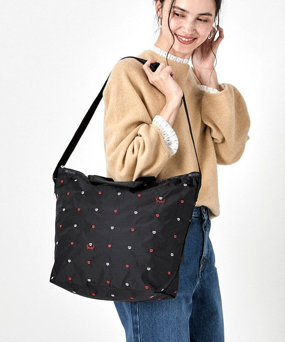 DELUXE EASY CARRY TOTE/エンブロイダードリップス / LeSportsac