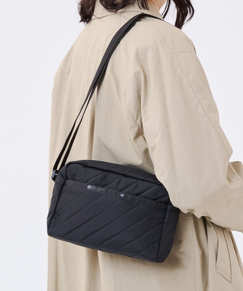 LeSportsac DANIELLA CROSSBODY/ラインデボスブラック 