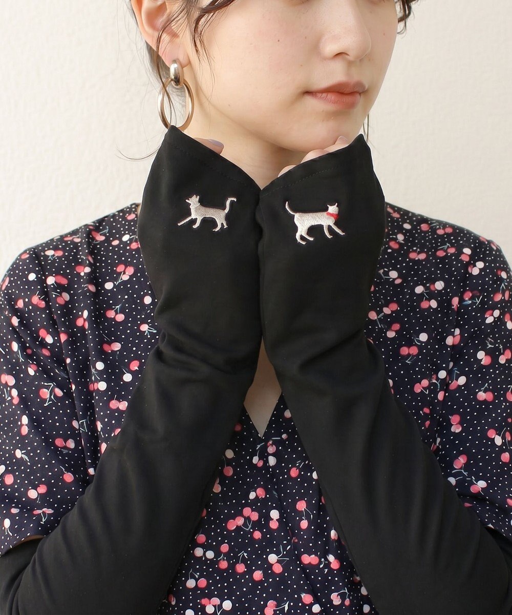 ORuKuBET 【WOMEN】 おさんぽねこ刺繍UVグローブ / UVカット / 猫グッズ 