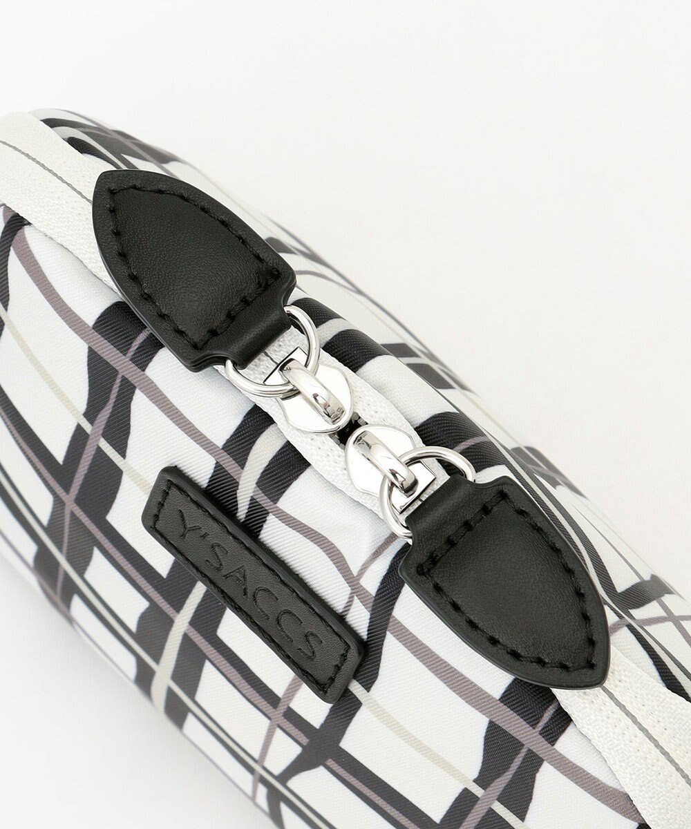 Y'SACCS 総柄プリントハーフムーンポーチ 