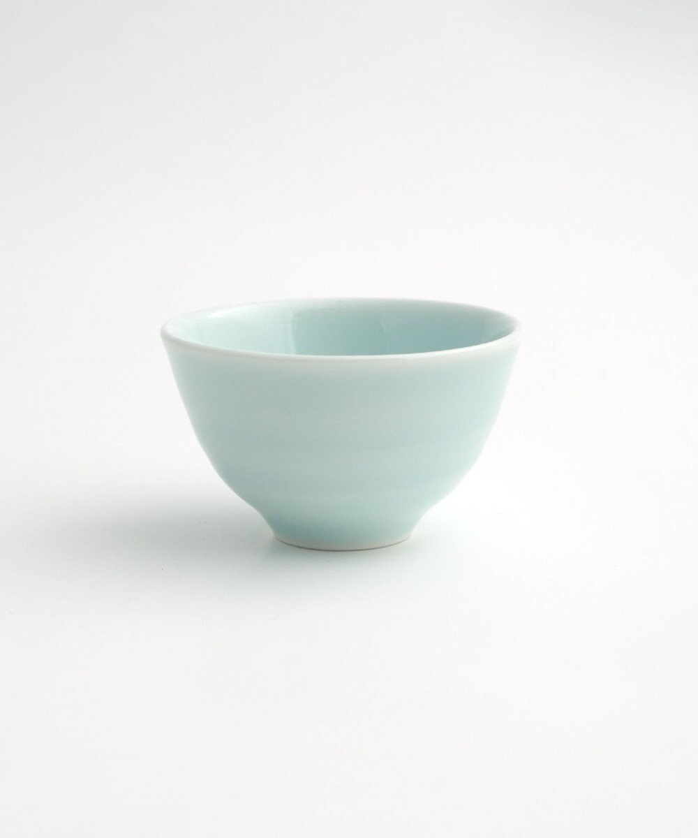 たち吉 【たち吉】青白磁片口酒器〈注器1個・ぐい呑2個〉波佐見焼 