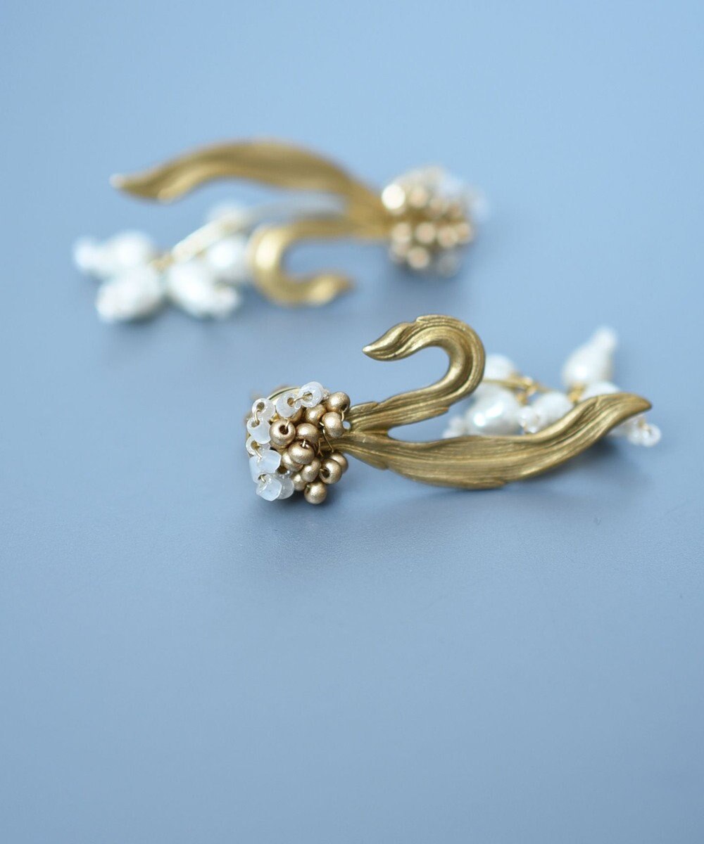 monshiro 【ガラスパール】スズランプチ イヤリング 