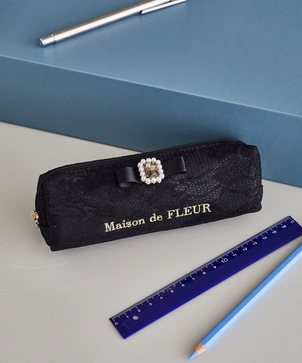 Maison de FLEUR レースサテンパールビジューロングポーチ 