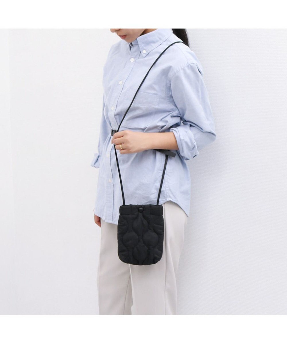 UNBILLION cachecache ナイロンキルティングスマホショルダー 