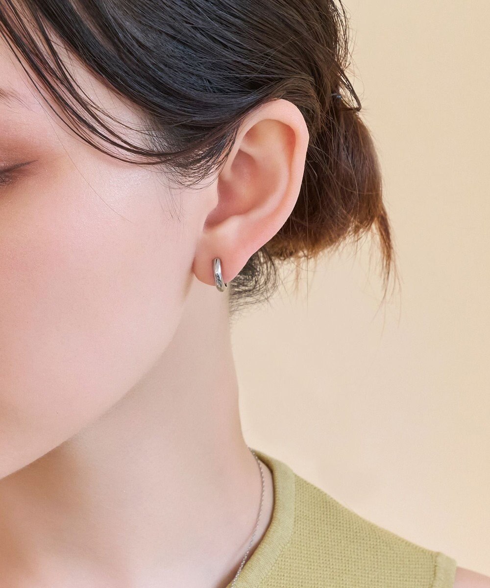 Phoebe 【痛くないシリーズ/金属アレルギー対応】ミニマルストレートフープライトフィットイヤリング　シルバー 