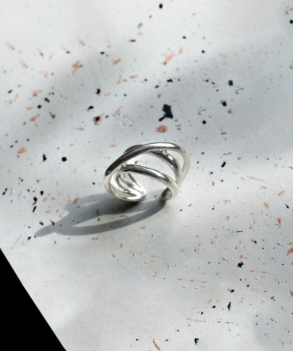 blancotokyo 【金属アレルギー対応/サイズフリー】クロスリング NUBE 