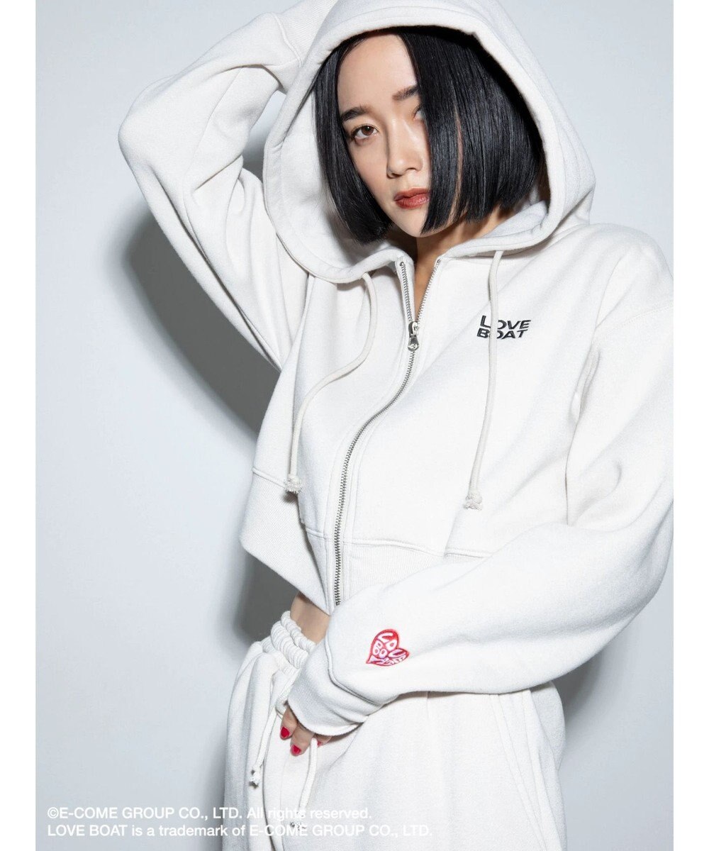 Green Parks ■別注　ＬＯＶＥ　ＢＯＡＴ　ショートＺＩＰパーカー 