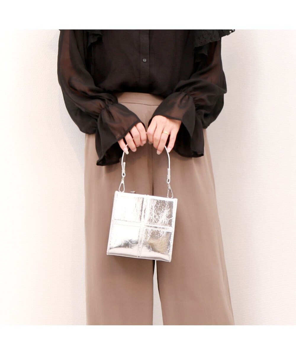 UNBILLION カシュカシュ cachecache / エナメル調ボックスパネルミニショルダー 