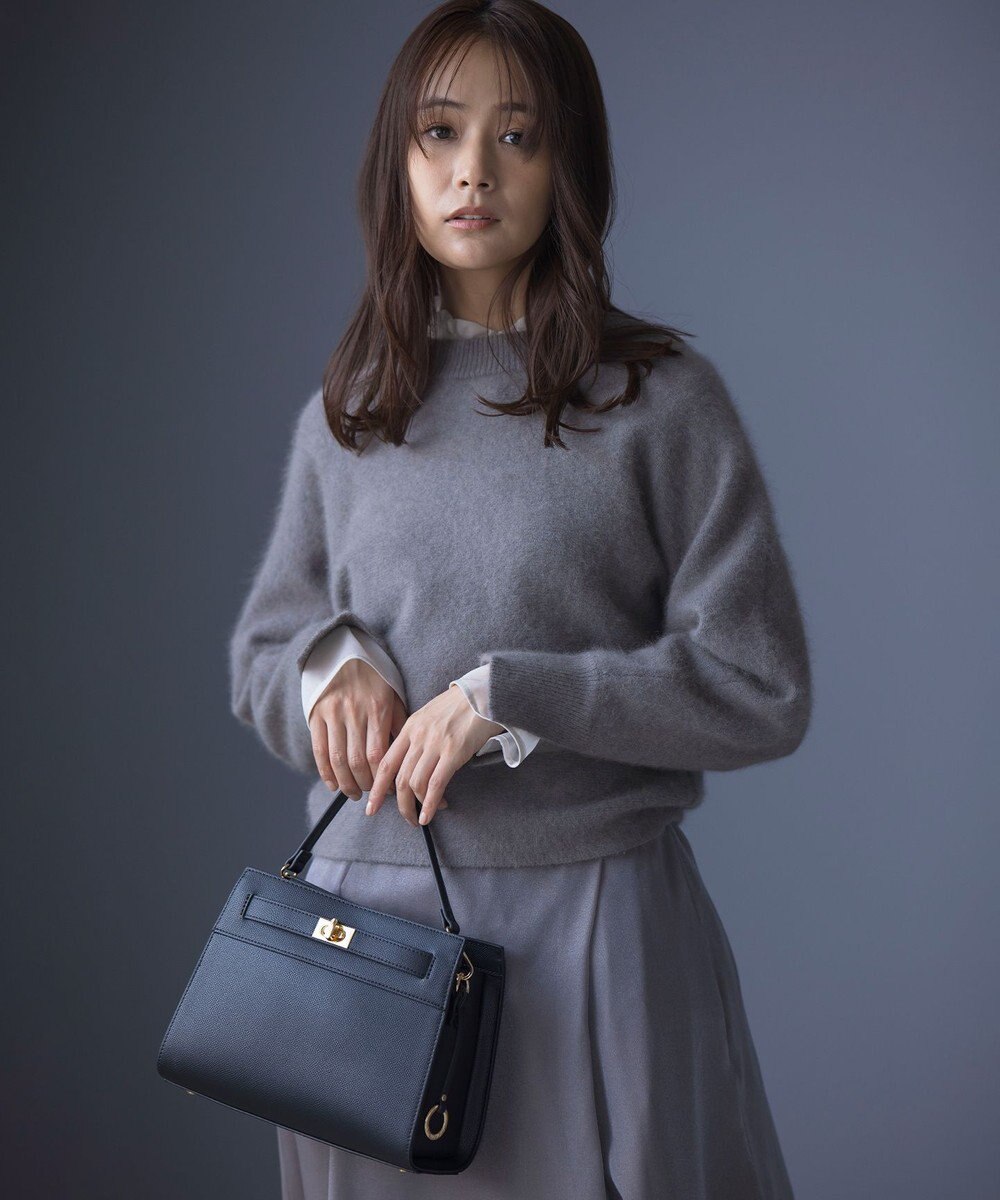 組曲 ベルトデザインスクエアショルダーバッグ 