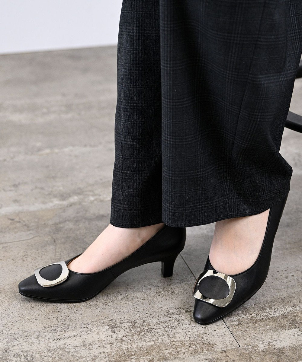 Pointer 【5cmヒール】日本製 高級本革モチーフ付きパンプス 