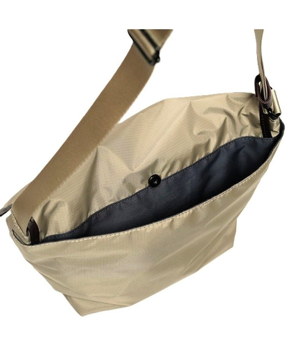 Regalo Felice 【超軽量 / ペットボトルも入る】かぶせ付きショルダー / REGALO 