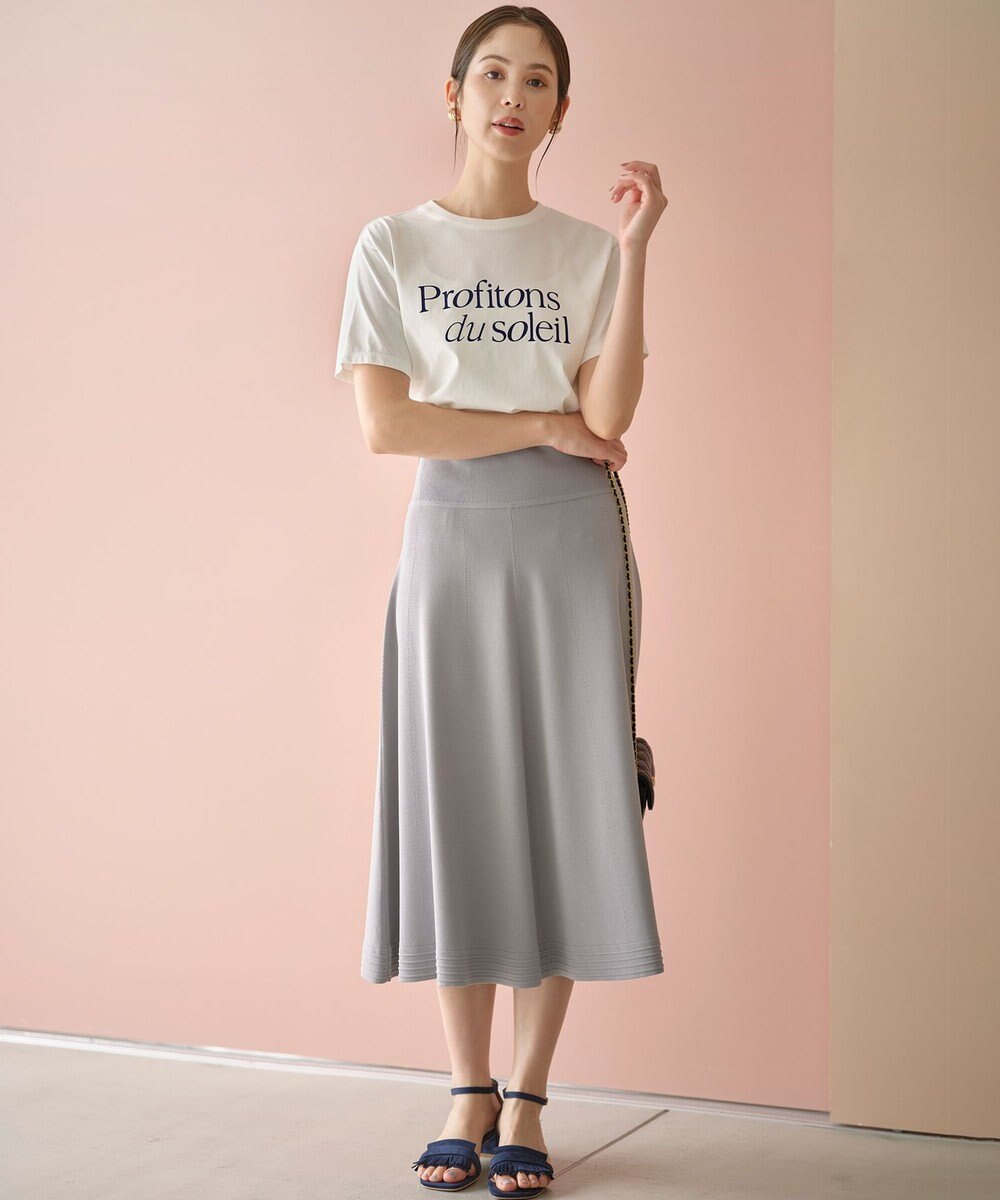 組曲 L ブルーデイジーロゴプリント Tシャツ 