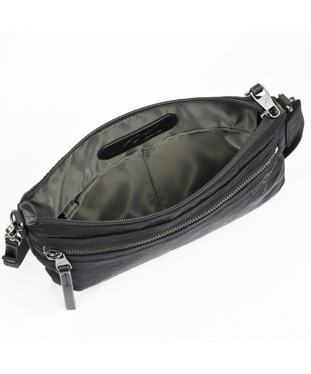 ACE BAGS & LUGGAGE W&.Day/Night キルッコ フラットショルダー 19141 ダブルアンドデイナイト 