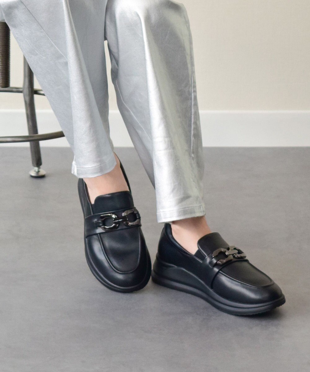 Bridget Birkin 【Round About】メタル飾りローファースニーカー 