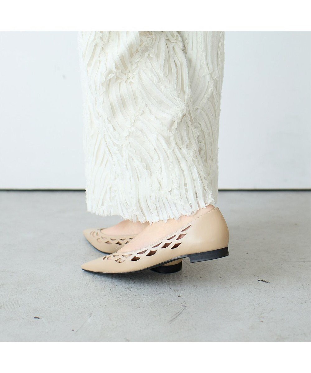 MODE ET JACOMO <carino>レーザーカットフラットパンプス 