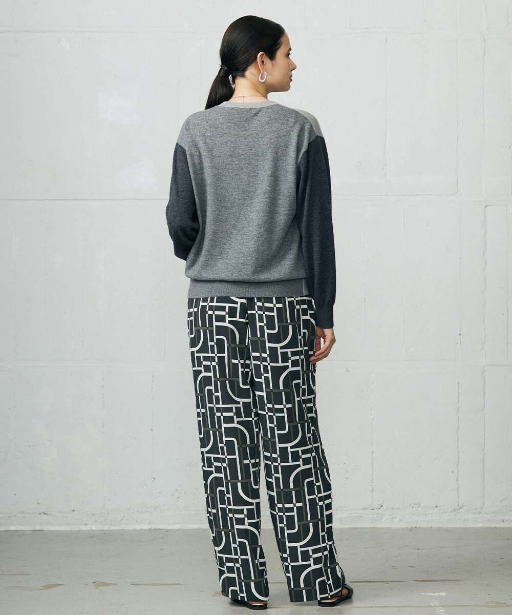 自由区 L 【カタログ掲載】ファインウールカシミヤクルーネック ニット 