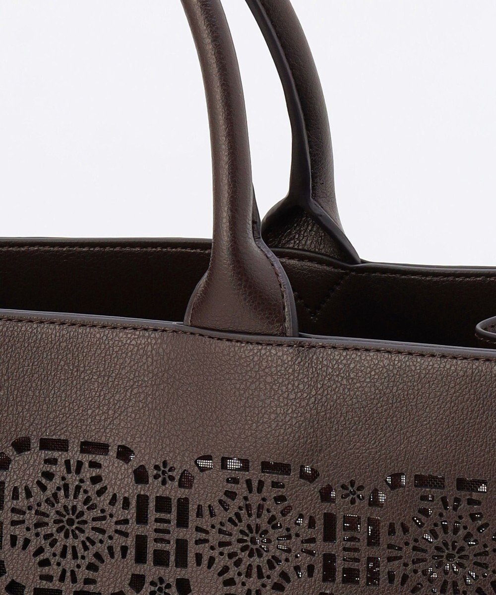 自由区 パンチングレース トート 