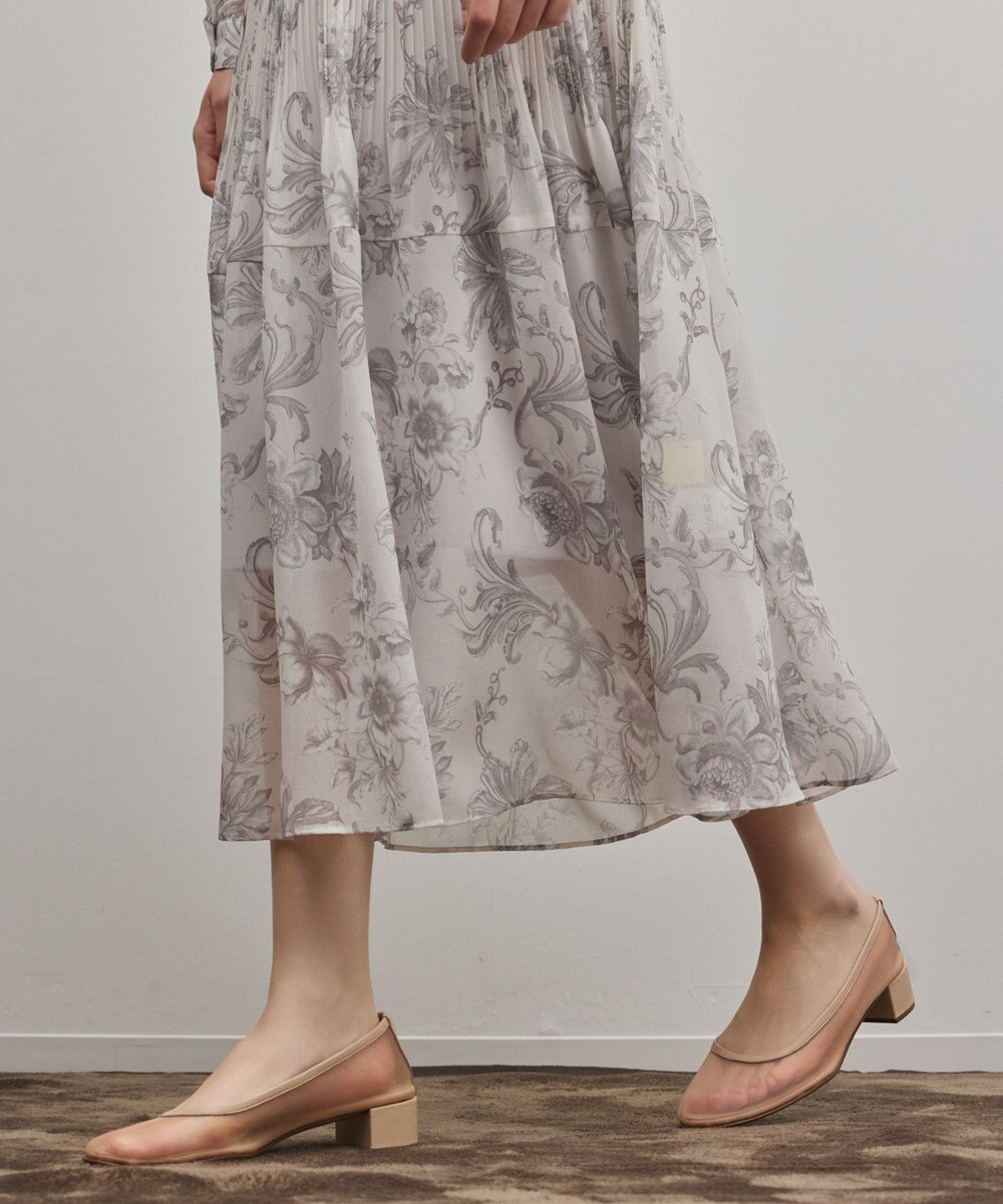 GRACE CONTINENTAL 【オンラインストア・梅田阪急店限定】フラワープリントプリーツワンピース 