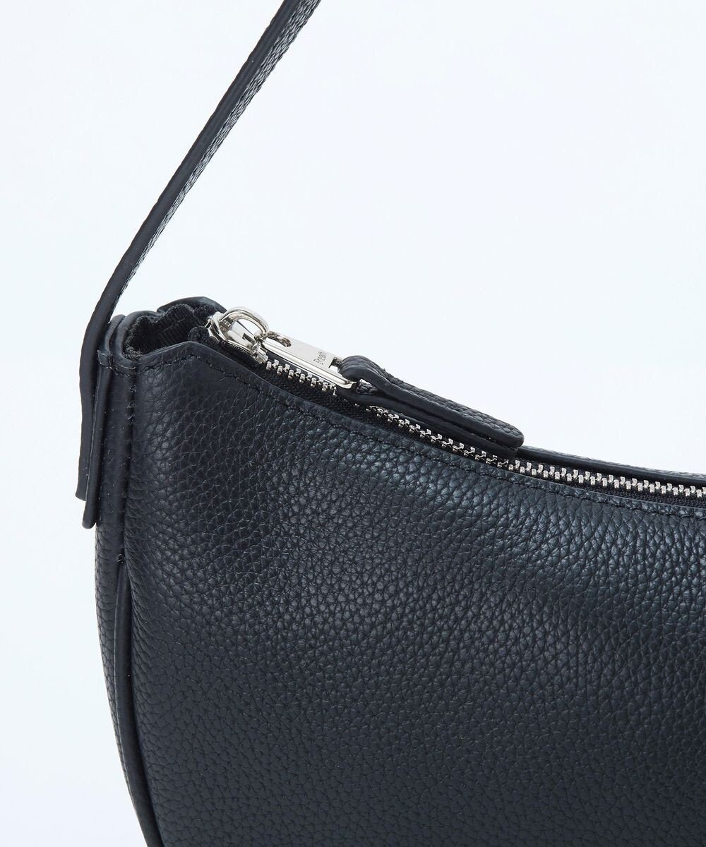 TOPKAPI 【Breath TOPKAPI】シュリンクレザー ハーフムーン ショルダーバッグ / チャーム付き 