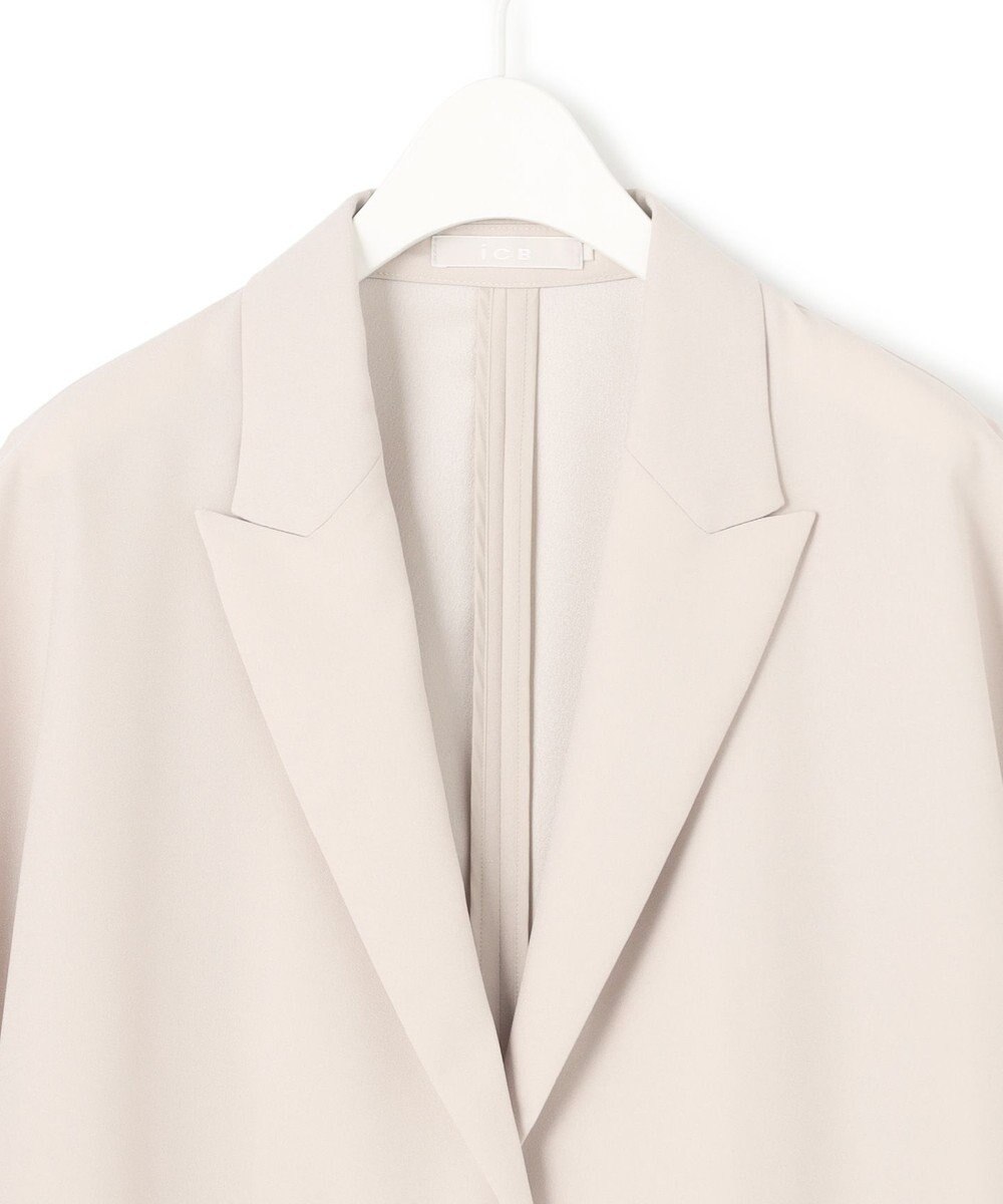 ICB 【UVケア・接触冷感・速乾・防シワ・洗える】 FluidBackSatin クロップドジャケット 