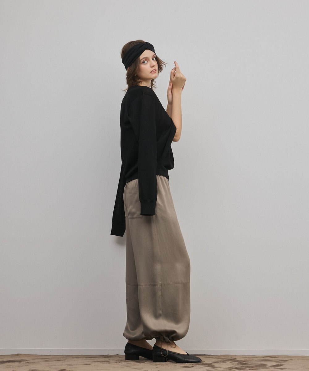 GRACE CONTINENTAL マットサテンバレルパンツ 