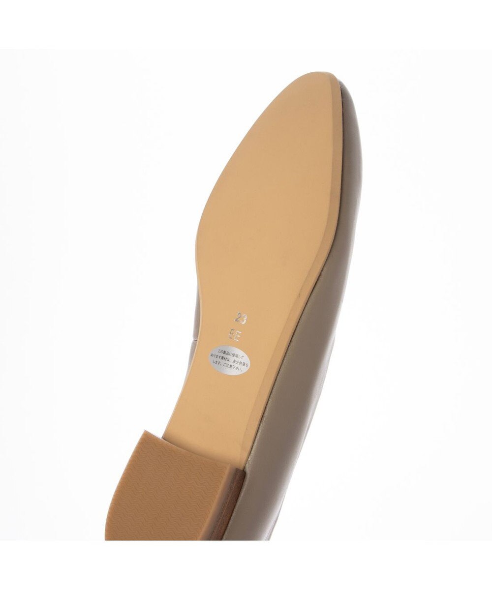 ing <ing>Vカットフラットパンプス 