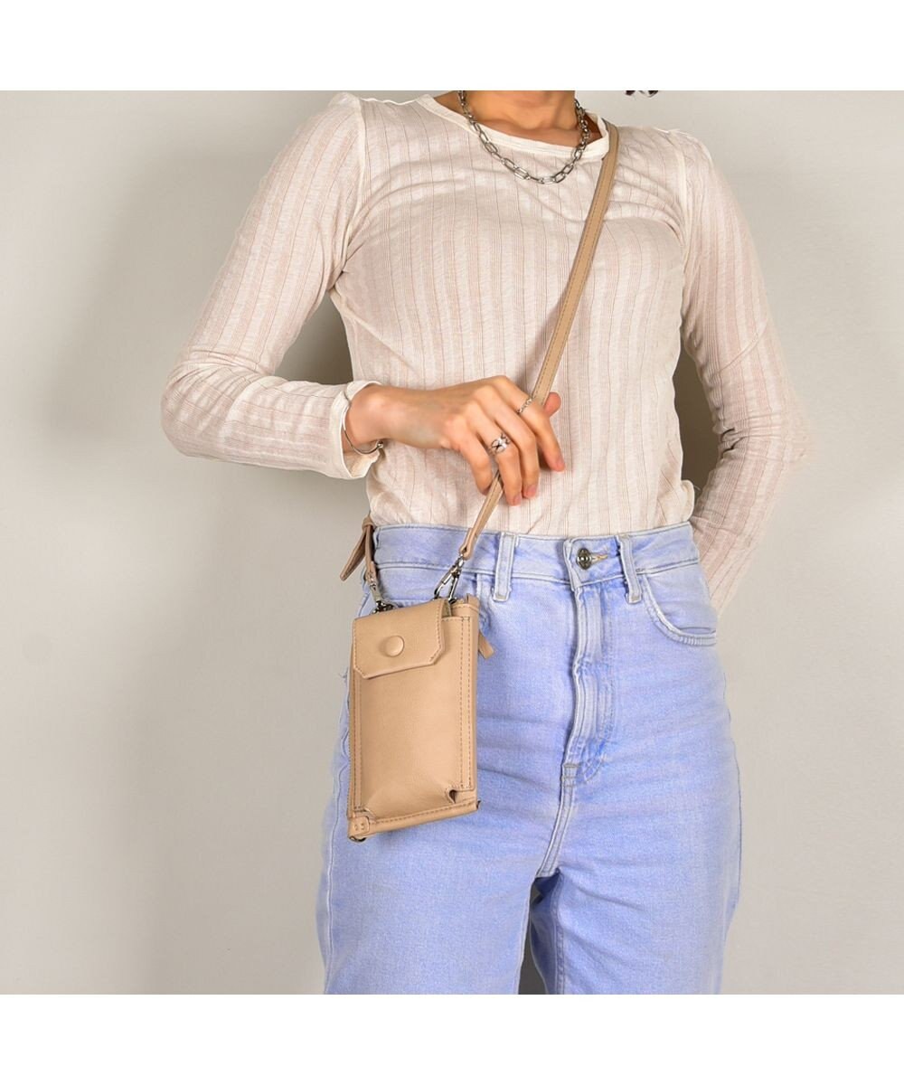 LA BAGAGERIE マルチスマホポシェット 