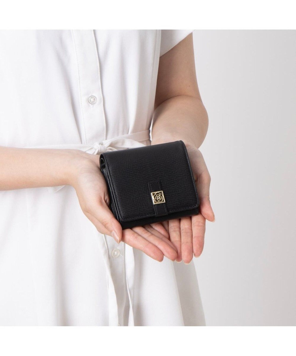 CLATHAS デフィ 内ボックス二つ折り財布 