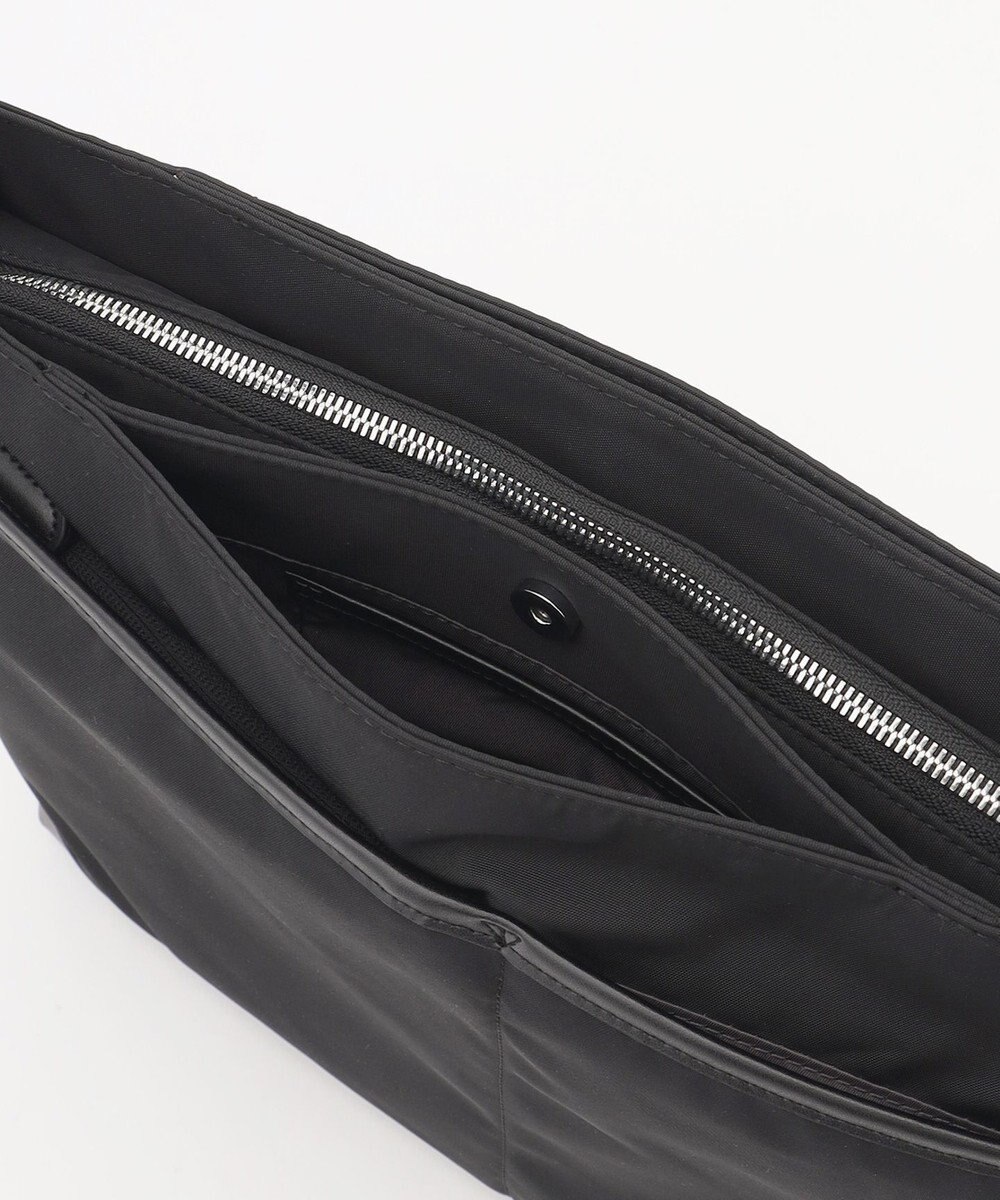 Y'SACCS アシメファスナーポケットショルダー 