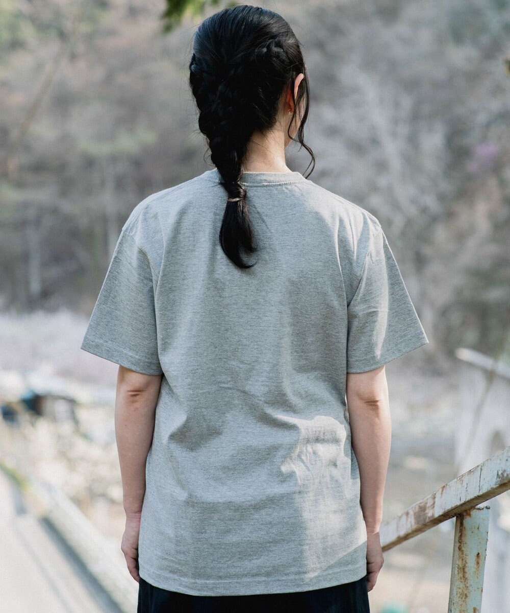 muuc 〈コットン100% 透けにくい厚みの6.2オンス〉ポピー花刺繍の Tシャツ 