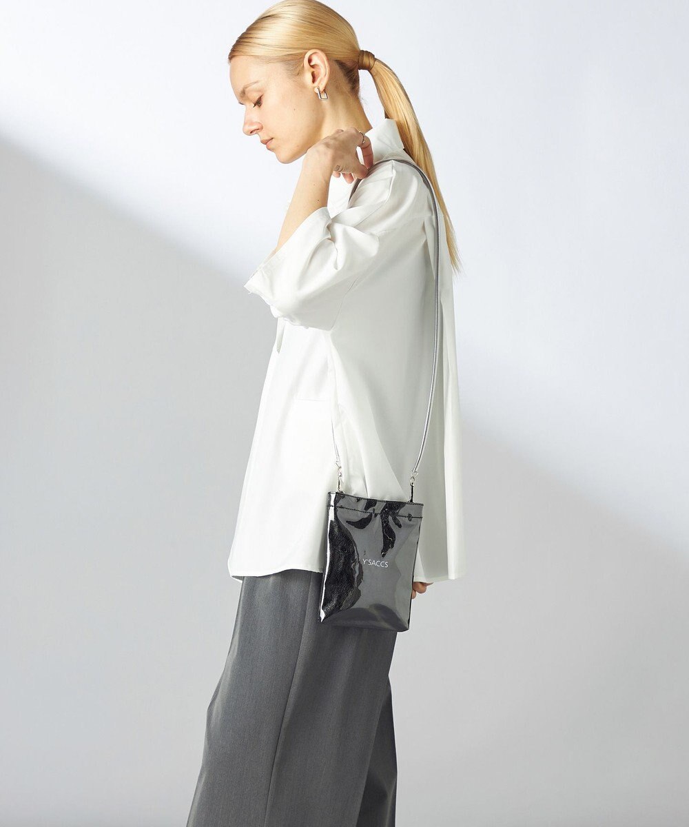 Y'SACCS PVCメタリックショルダーバッグ 