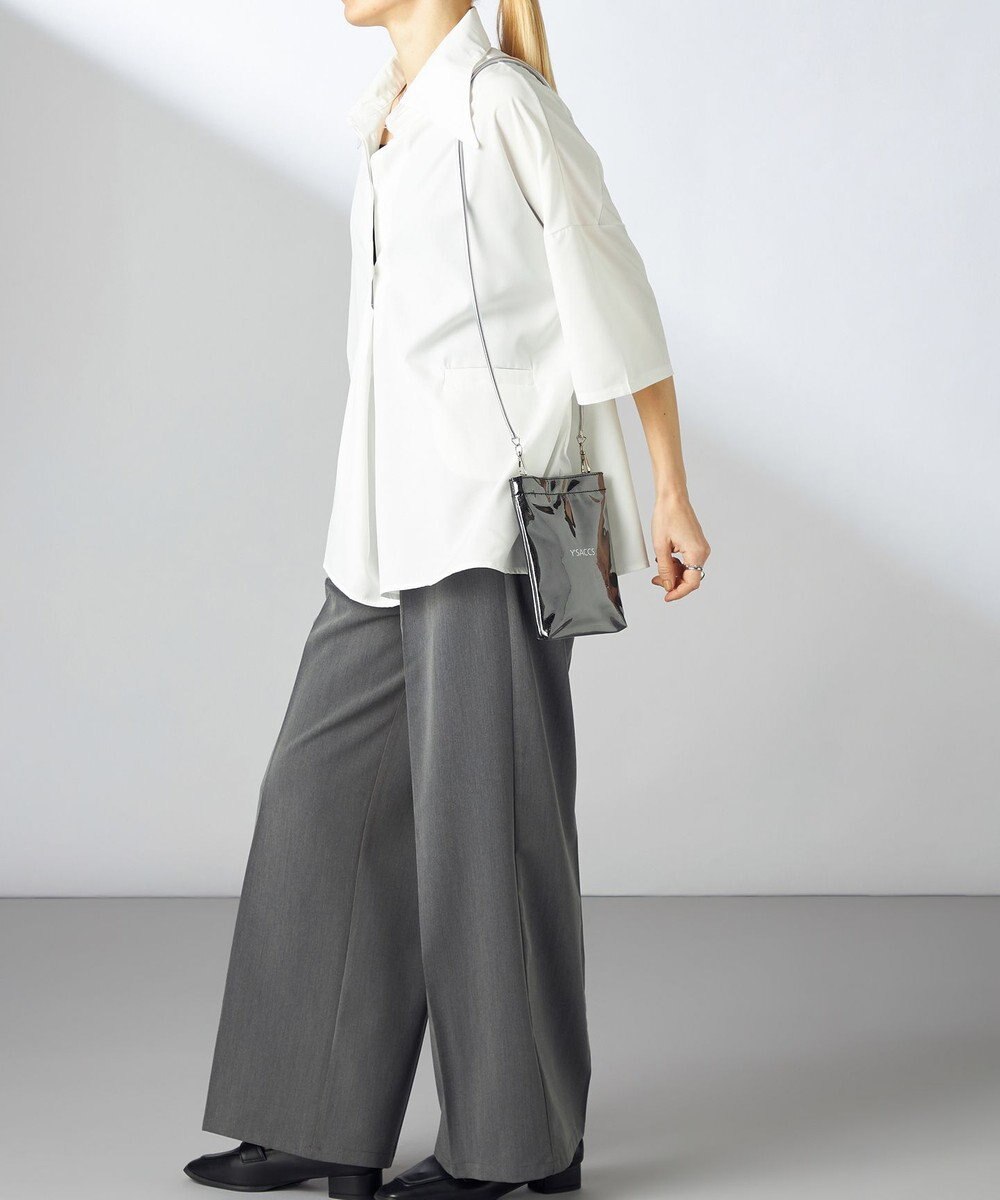 Y'SACCS PVCメタリックショルダーバッグ 