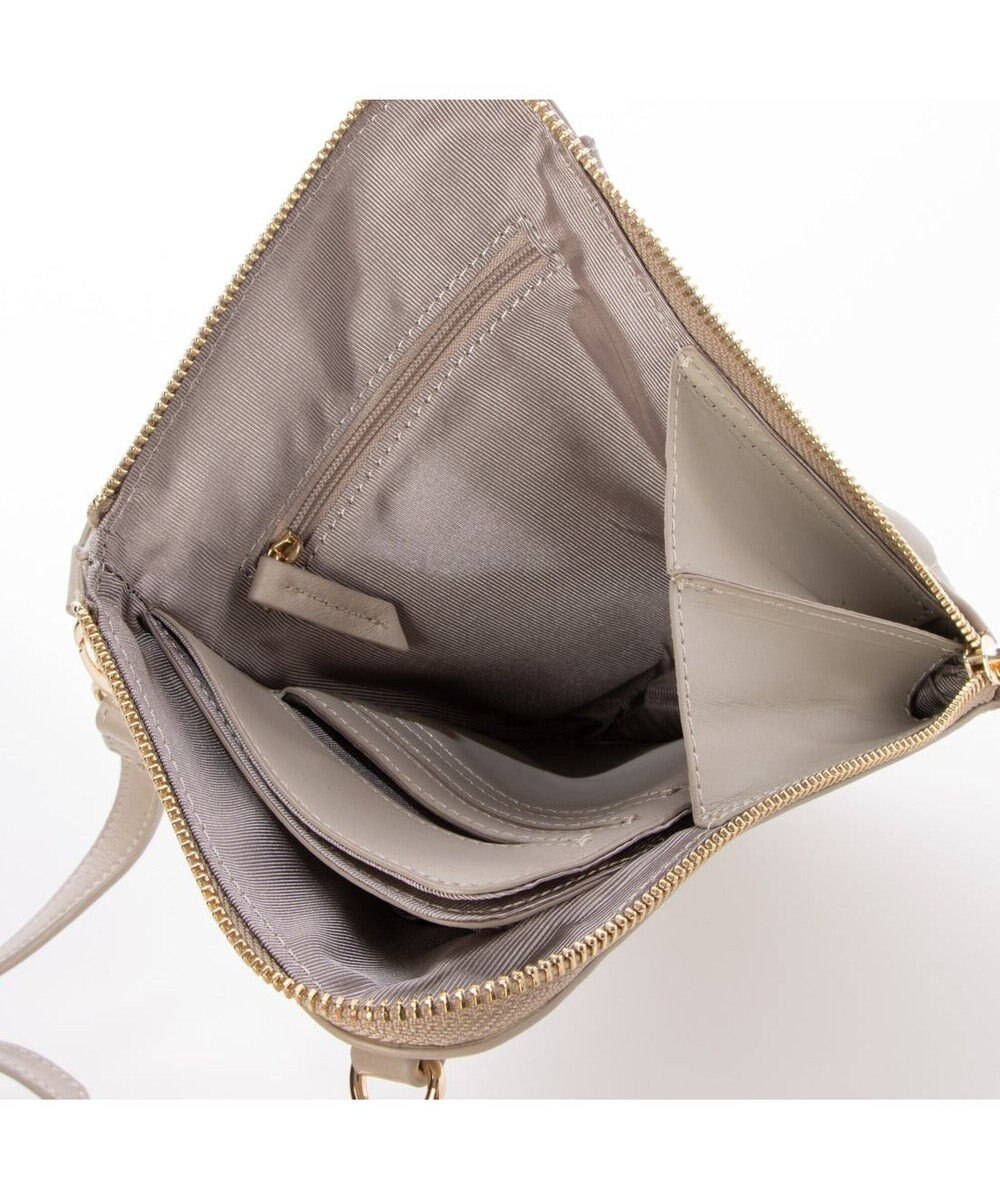 LA BAGAGERIE シープレザー　キルティングスマホショルダー 