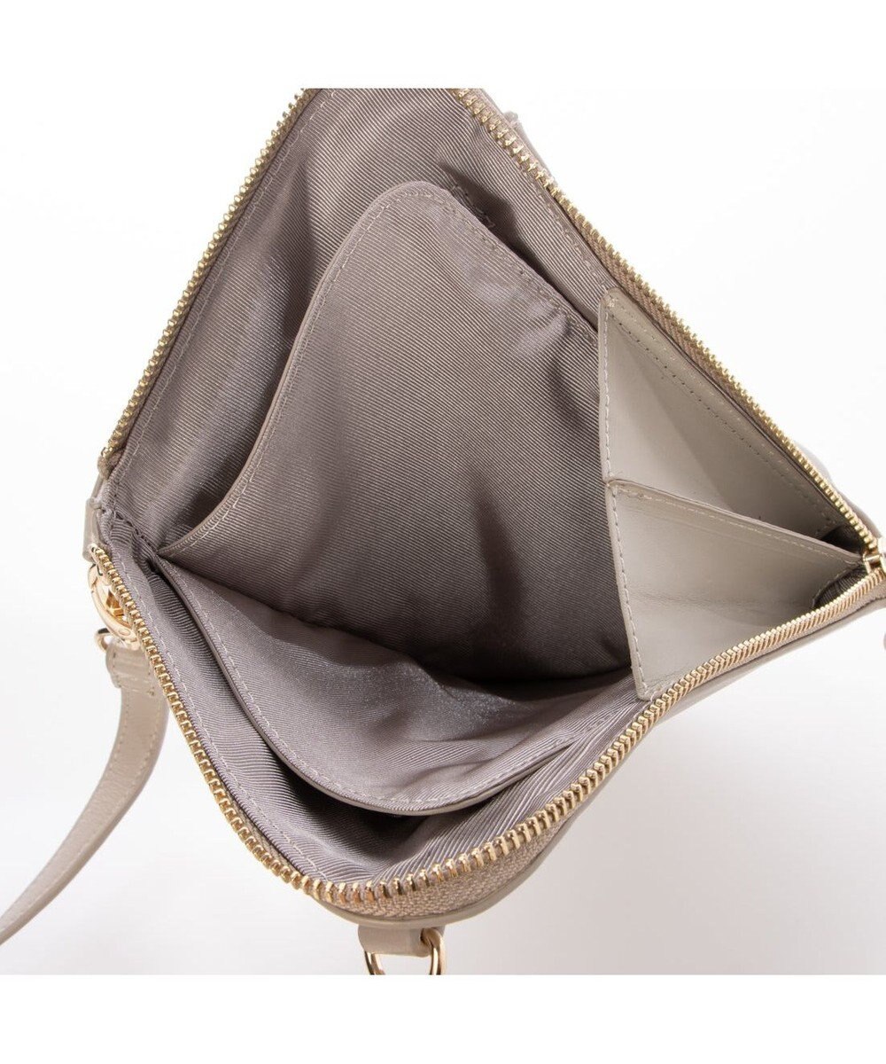 LA BAGAGERIE シープレザー　キルティングスマホショルダー 