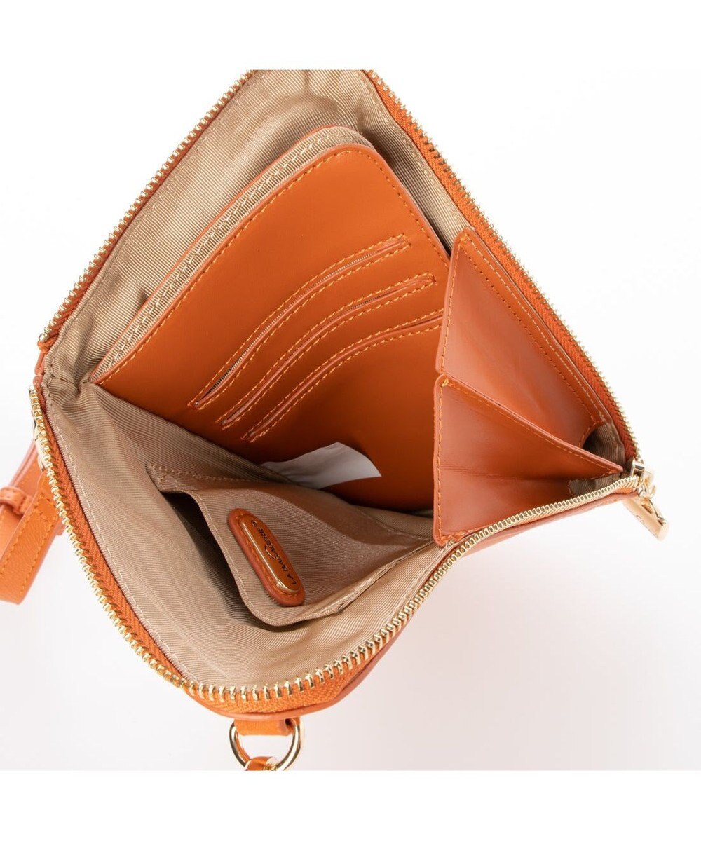 LA BAGAGERIE シープレザー　キルティングスマホショルダー 