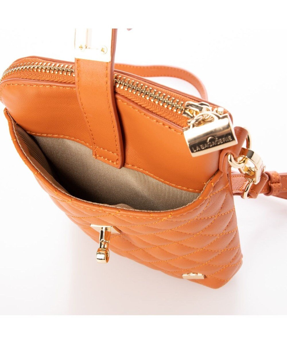 LA BAGAGERIE シープレザー　キルティングスマホショルダー 