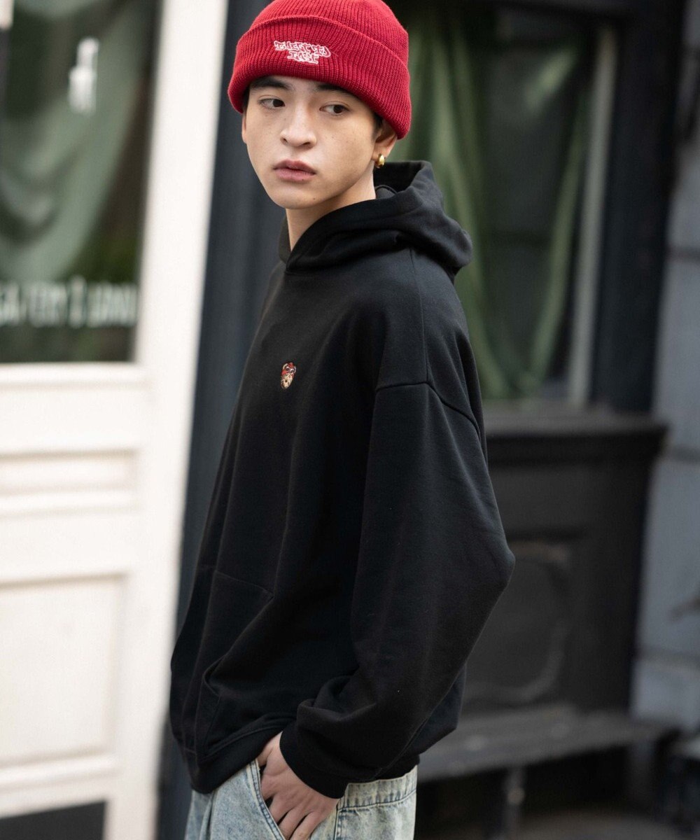 WEGO 【ユニセックス着用ITEM/SMLサイズ展開/裏起毛】ワンポイント刺繍プルパーカー 