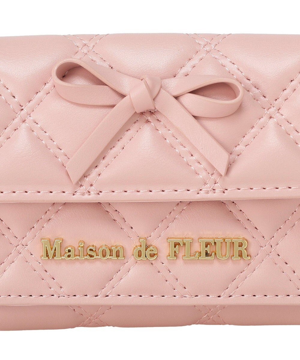 Maison de FLEUR リボンチャームキルティングプチウォレット 